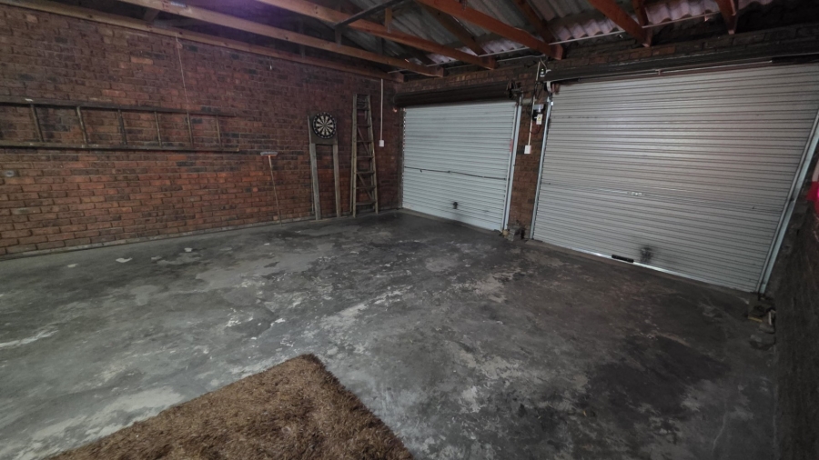 4 Bedroom Property for Sale in Heiderand Western Cape
